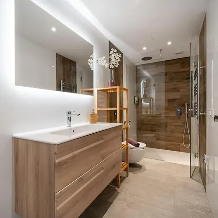 Luxury Seaview Celeste - Tcm