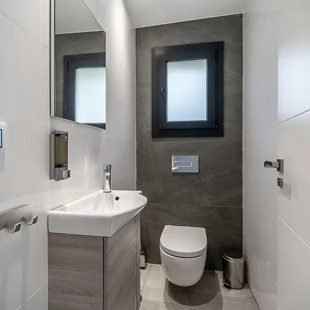 Luxury Seaview Celeste - Tcm
